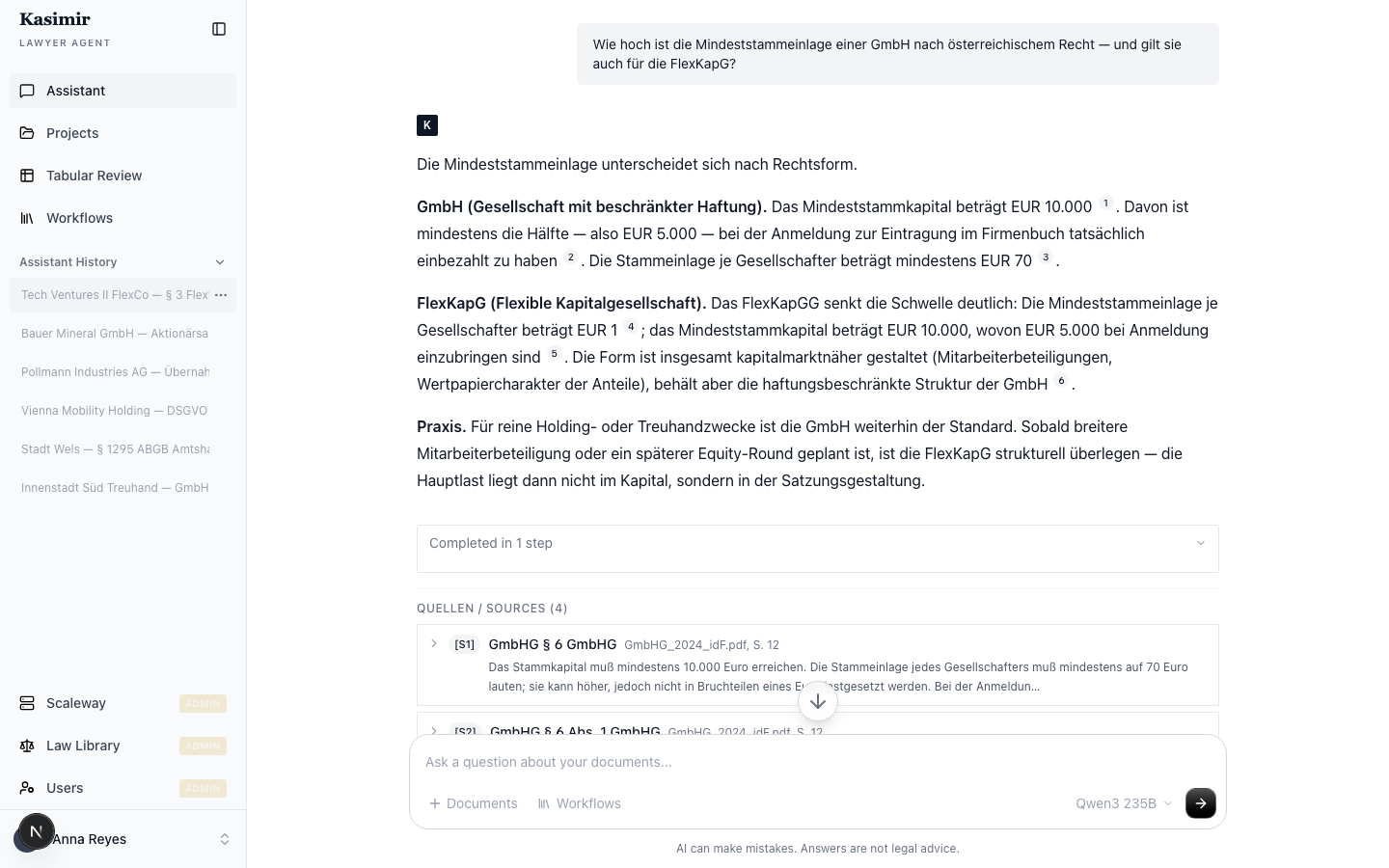 Kasimir Recherche-Ansicht: zitierte Antwort mit vier Quellenkarten zu GmbHG und FlexKapGG.